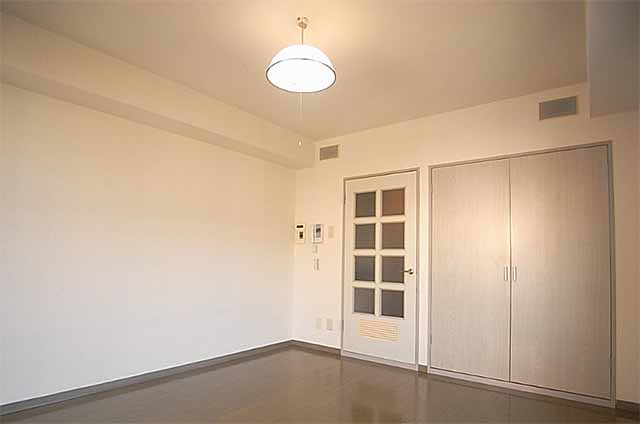 ꓏}V 23,000~  5.17%